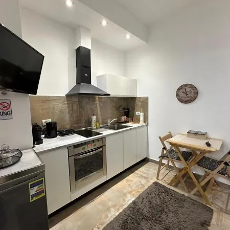 Apartment Pink Hub No 2 In The Heart Of *